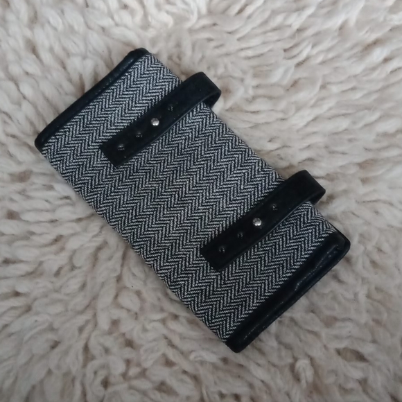 Hanae Mori  makeup/brush case - Picture 6 of 8